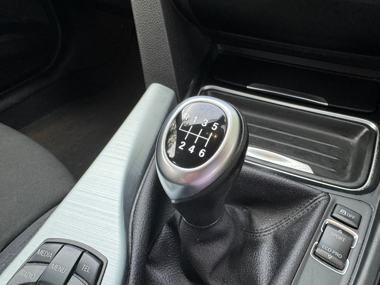 BMW 3 Series, Sport, 320d, Saloon - DN64YBV