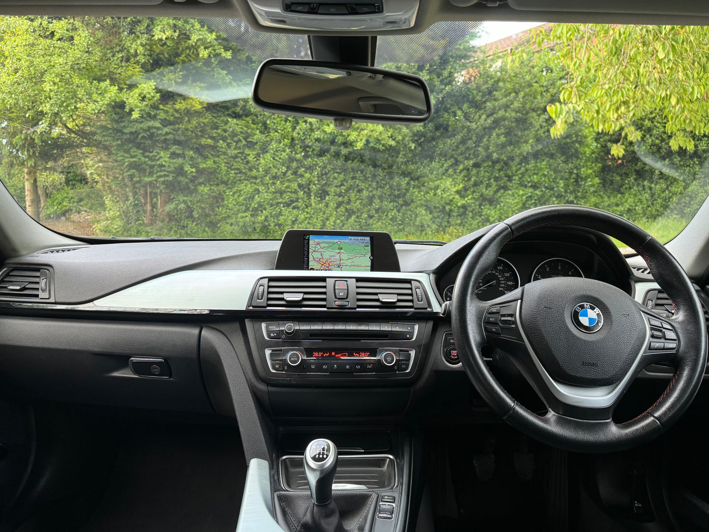 BMW 3 Series, Sport, 320d, Saloon - DN64YBV