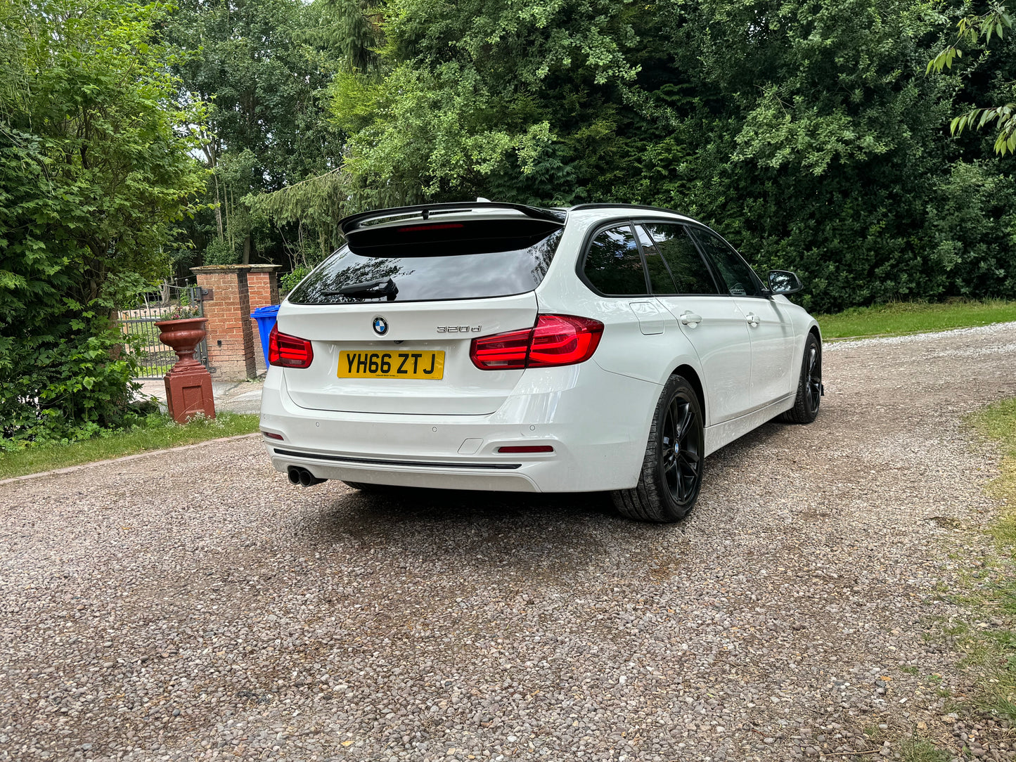 BMW 3 Series, Sport, 320d, Estate - YH66ZTJ
