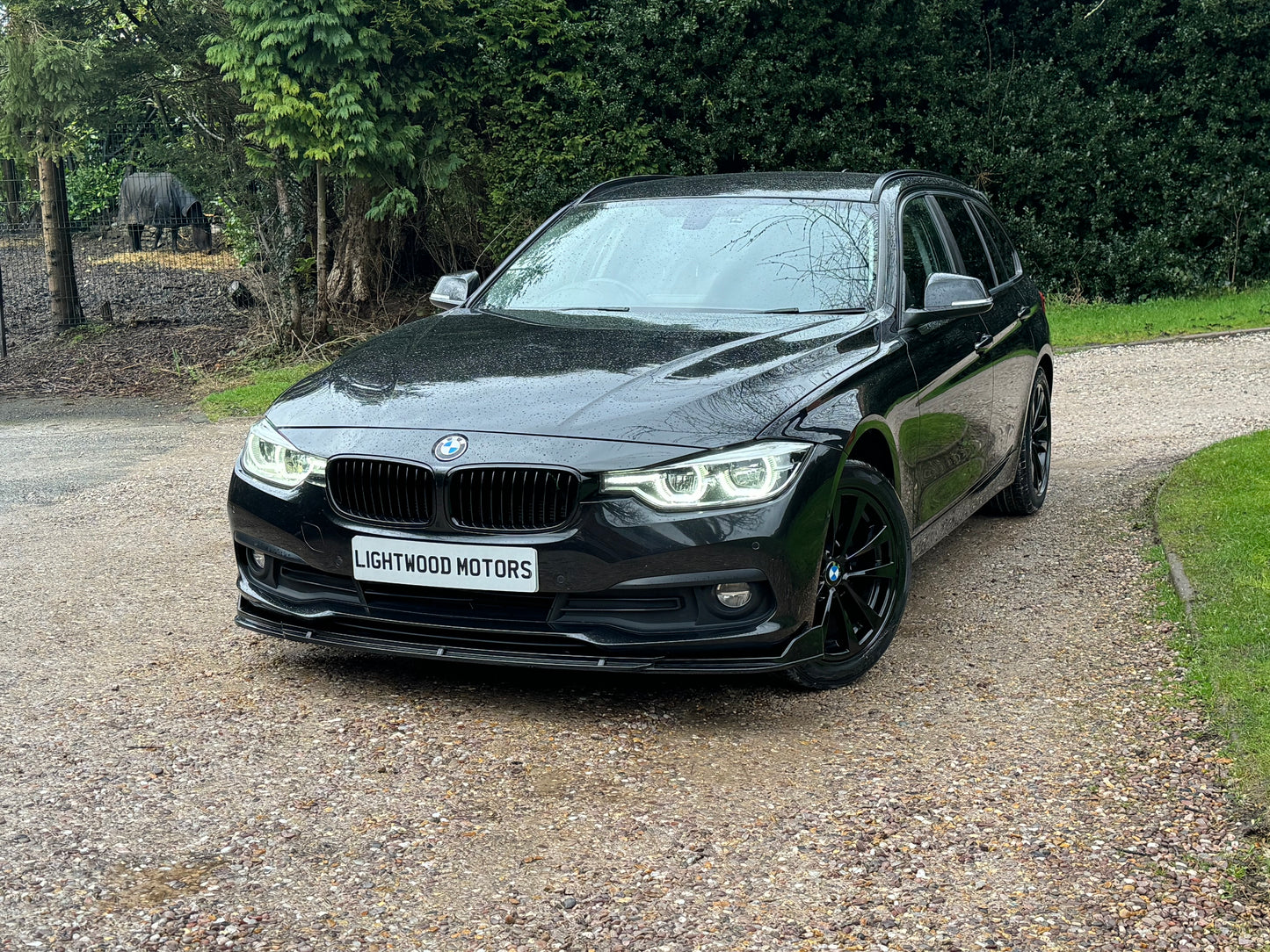 BMW 3 Series, SE, 318d, Estate - YK68NOJ