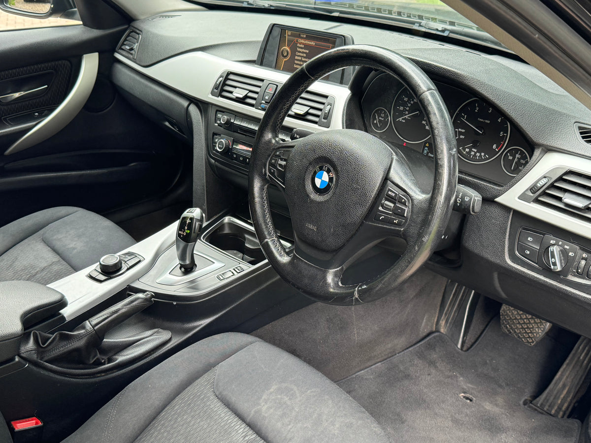 BMW 3 Series, SE, 318d, Saloon - LX13GGO