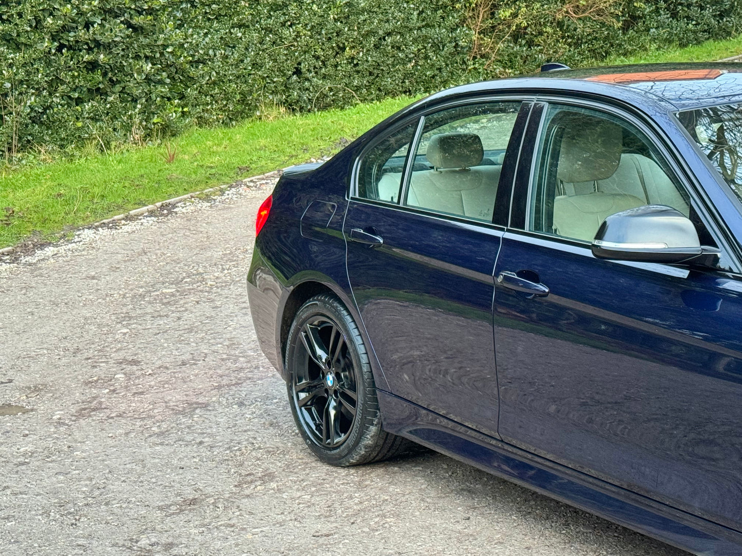 BMW 3 Series, M Sport, 330d, Individual, Saloon - WN16YVU