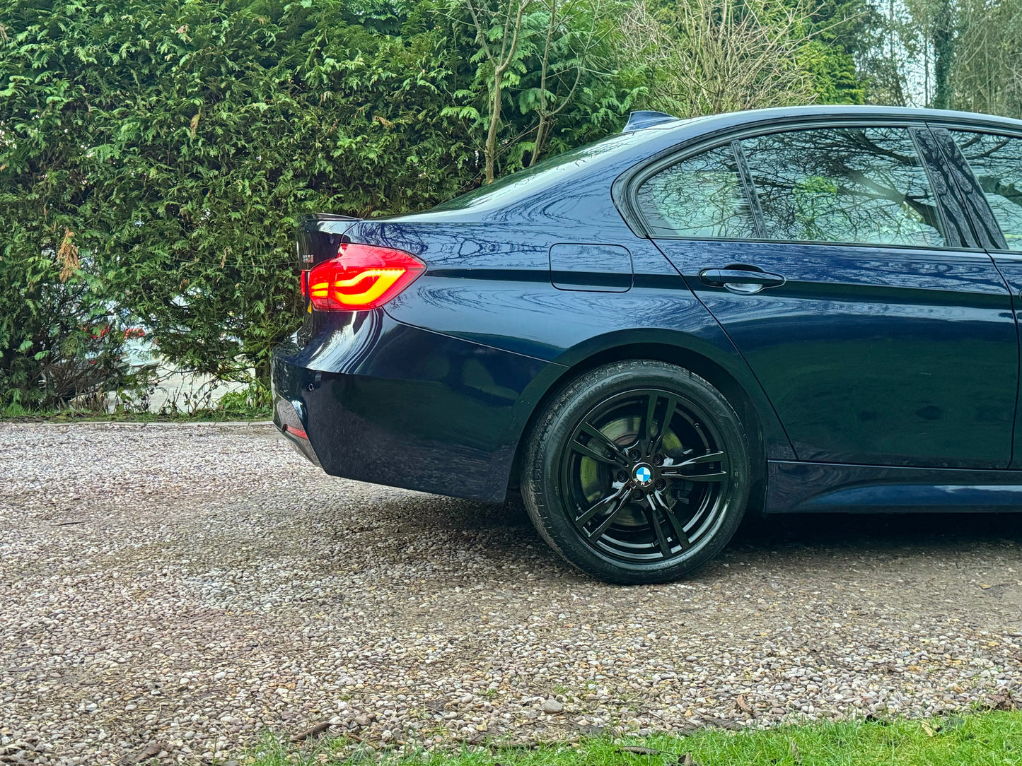 BMW 3 Series, M Sport, 330d, Individual, Saloon - WN16YVU