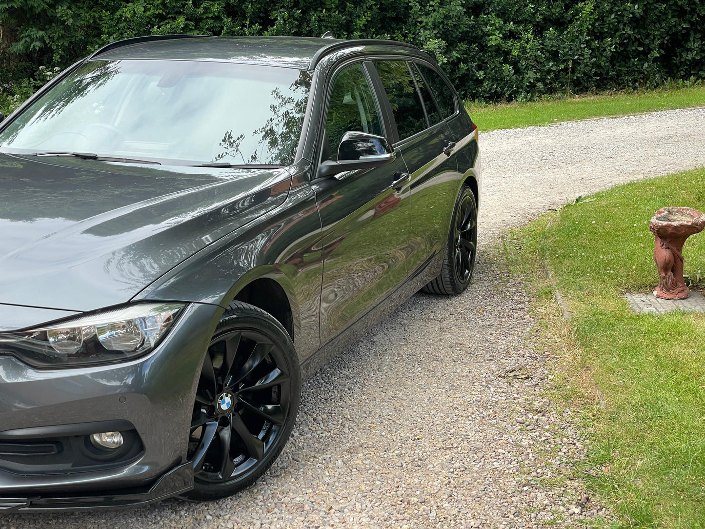 BMW 3 Series, SE, 318d, Estate - YG66SHJ