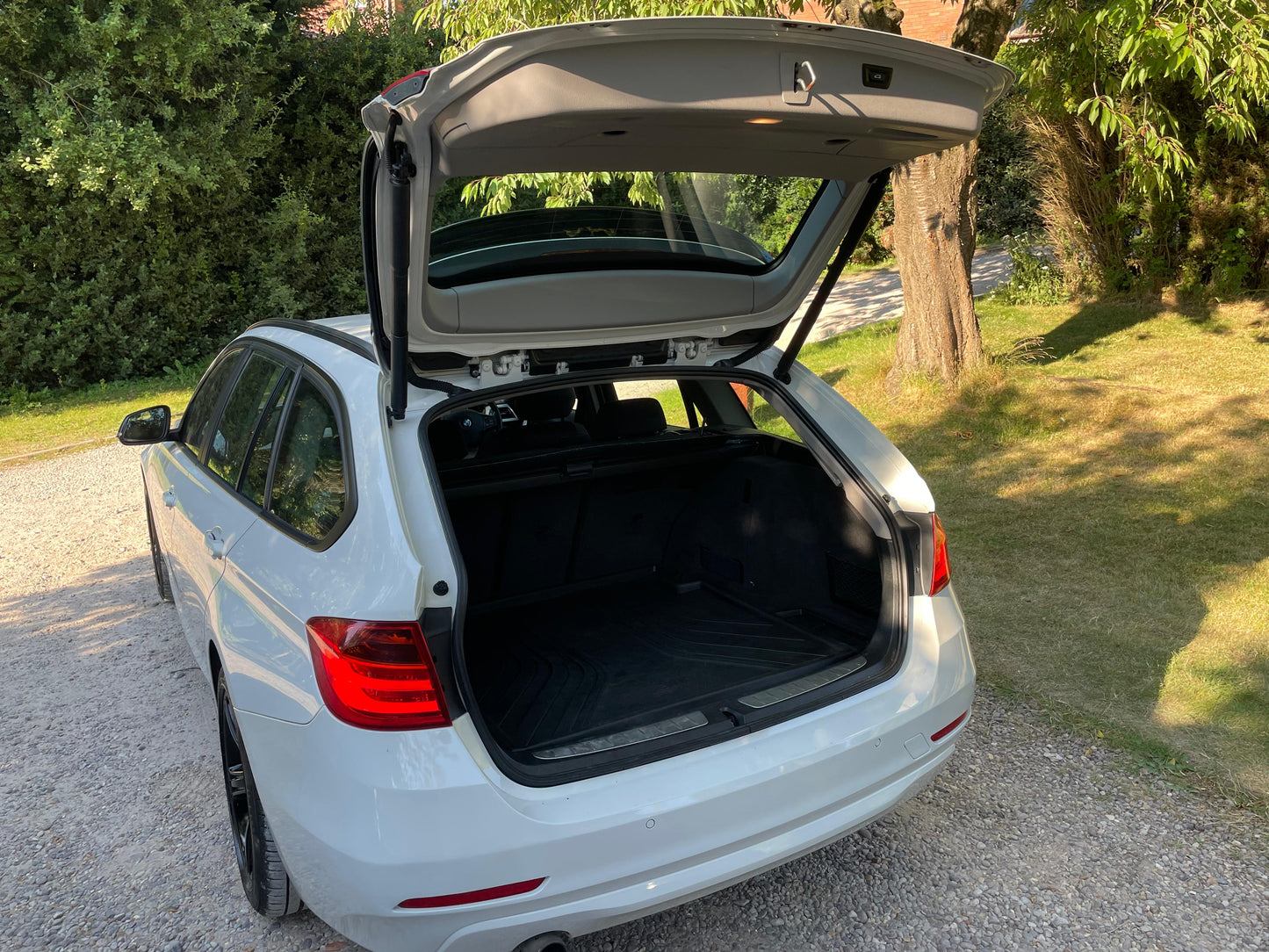 Bmw 3 Series, SE, 320d, Estate - FW13EKB
