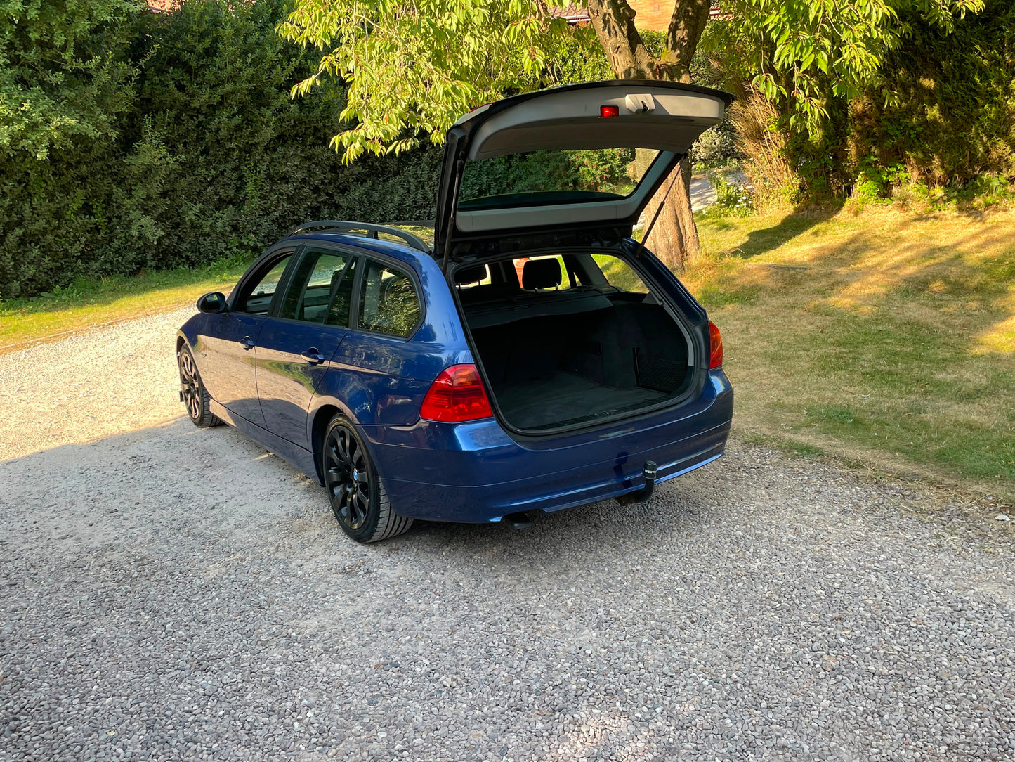 BMW 3 Series, SE, 318d, Estate - YG07PYD