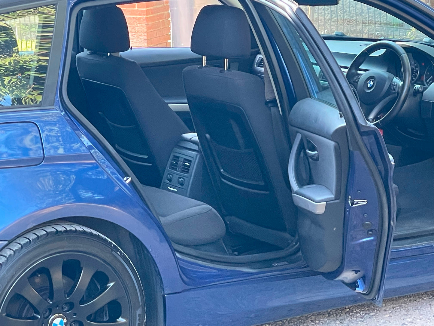 BMW 3 Series, SE, 318d, Estate - YG07PYD