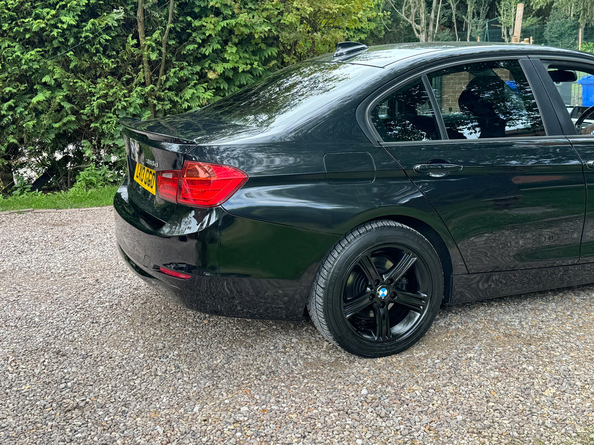 BMW 3 Series, SE, 318d, Saloon - LX13GGO