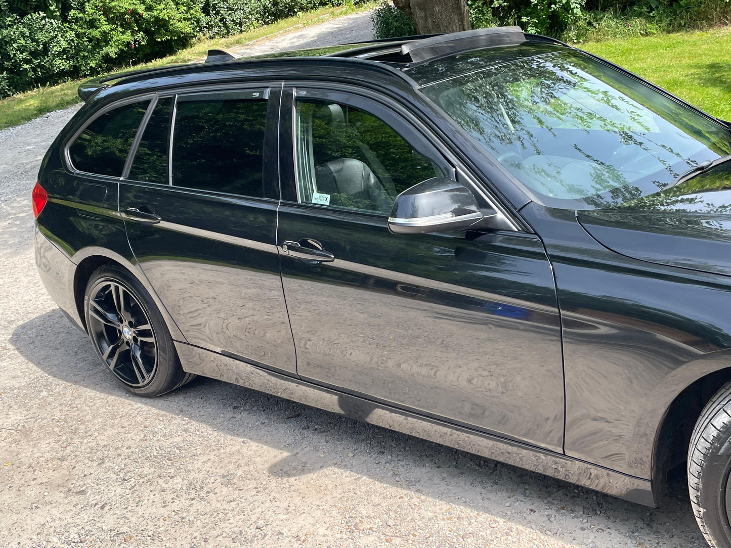 BMW 3 Series, Luxury, xDrive, 320d, Estate - YJ63EZM