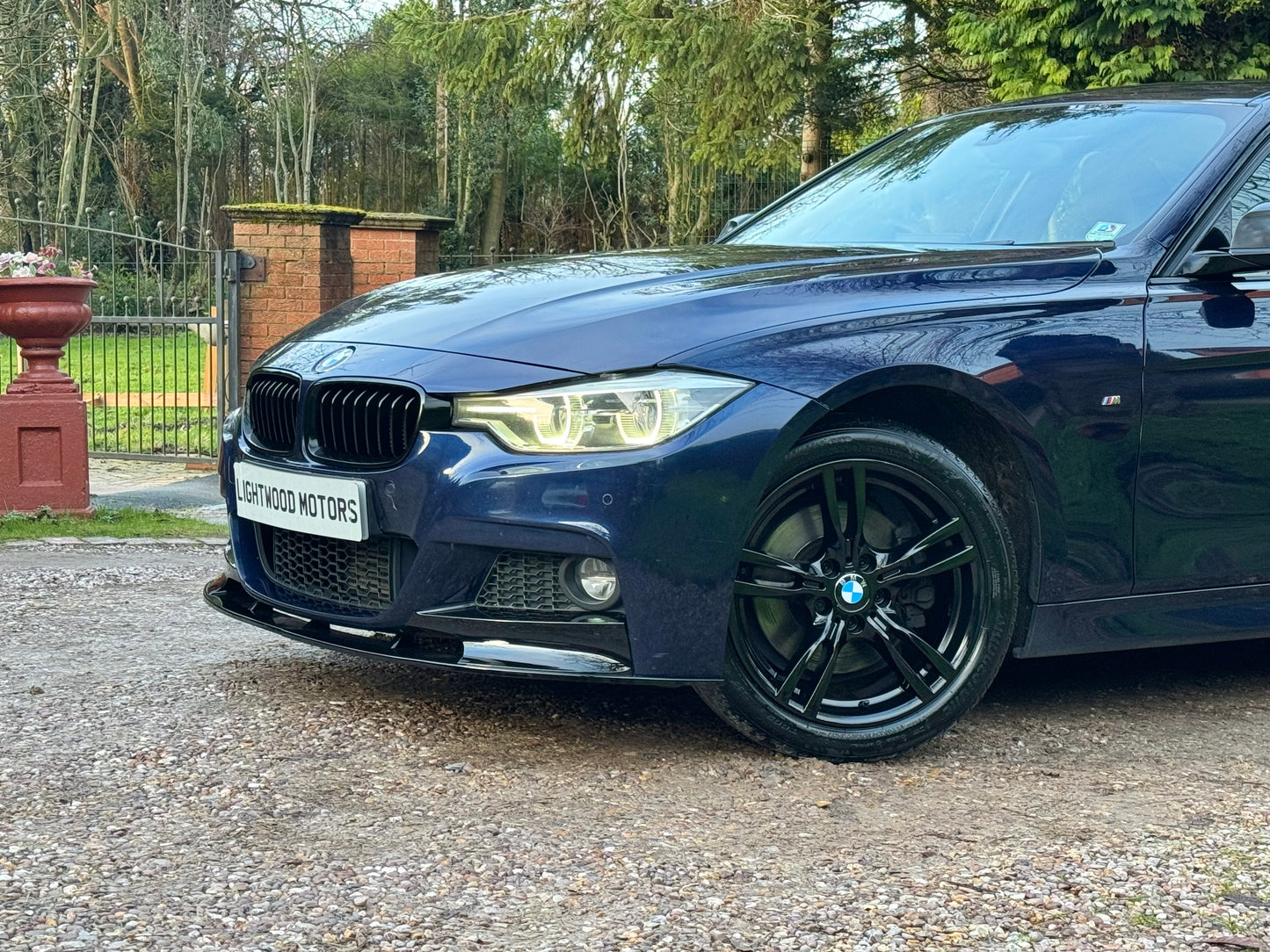 BMW 3 Series, M Sport, 330d, Individual, Saloon - WN16YVU