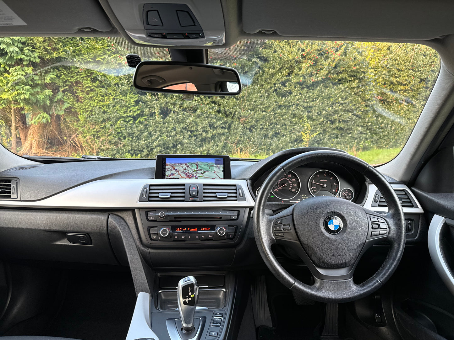 BMW 3 Series, 318d, Saloon - YC12LBF