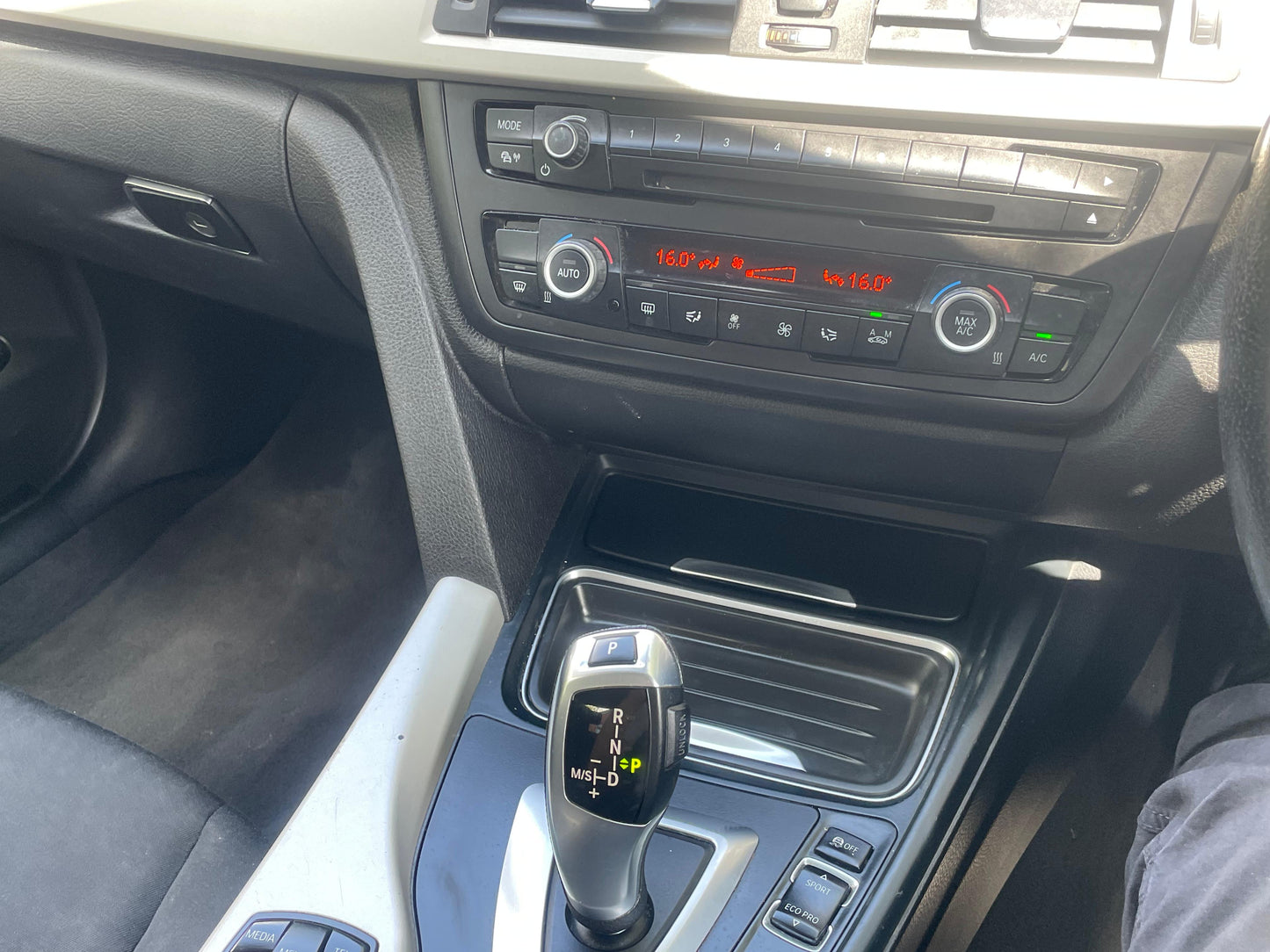 BMW 3 Series, ED, 320d, Saloon - YG15LBX