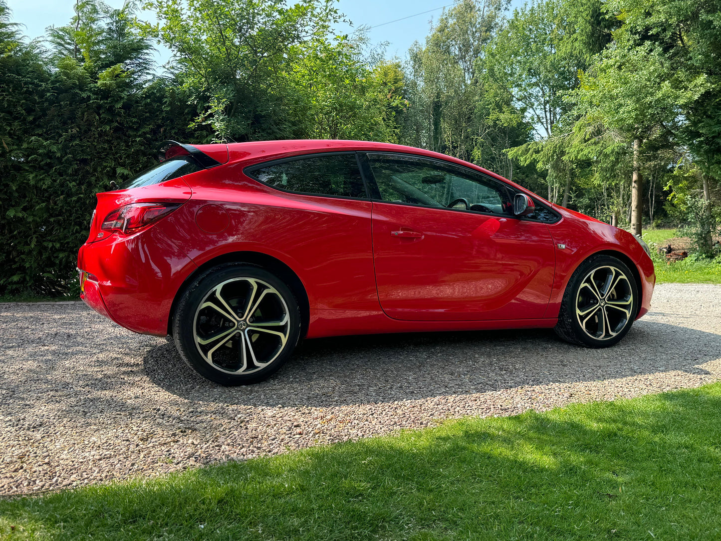 Vauxhall Astra GTC Limited Edition, Hatchback - YY64RZX