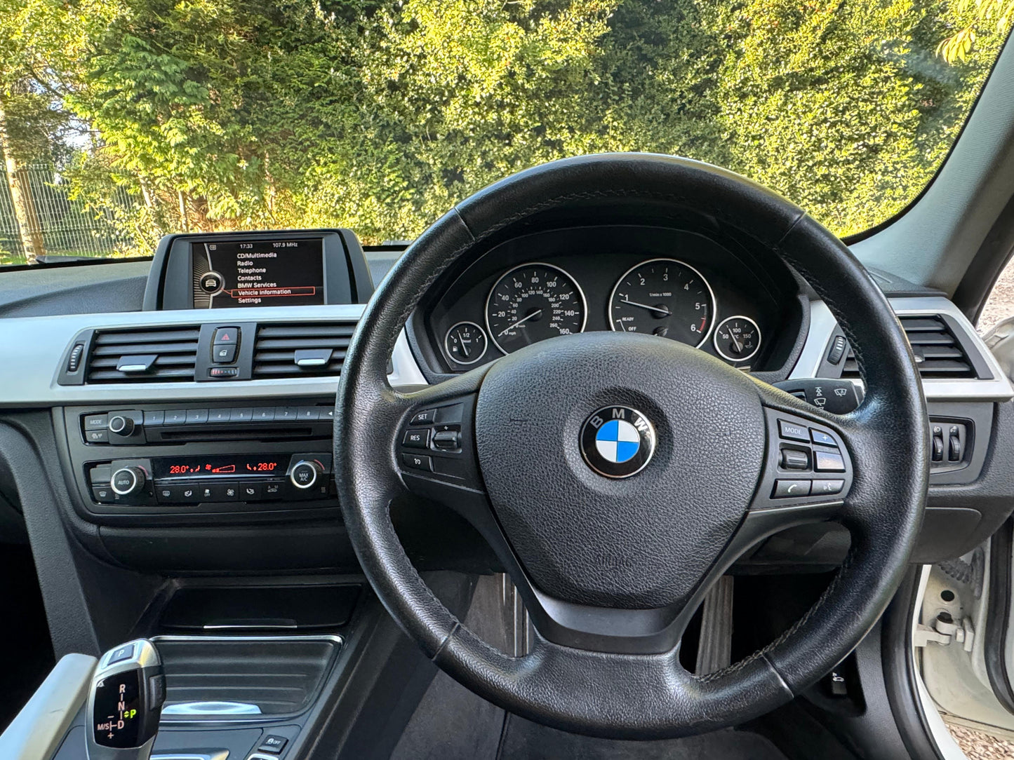 BMW 3 Series, 320d, Estate - YH62UPN