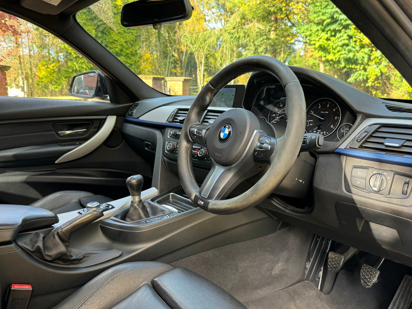 BMW 3 Series, M Sport, 318d, Saloon - YE14LWM