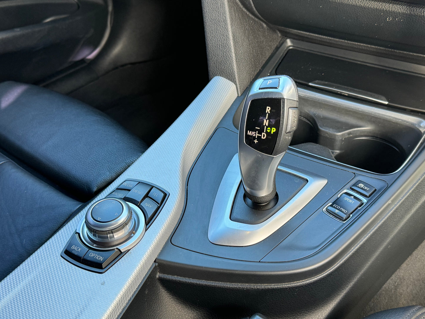 BMW 3 Series, M Sport, 318d, Saloon - GU64HFL