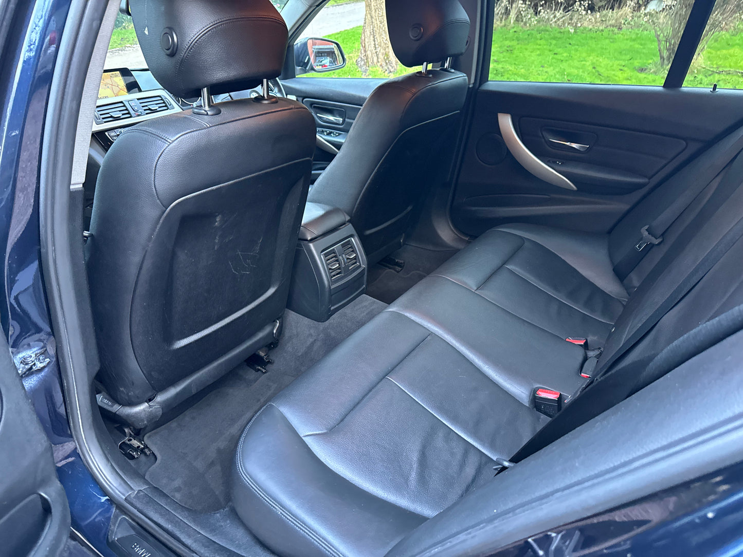 BMW 3 Series, ED, 320d, Saloon - YH65VNL