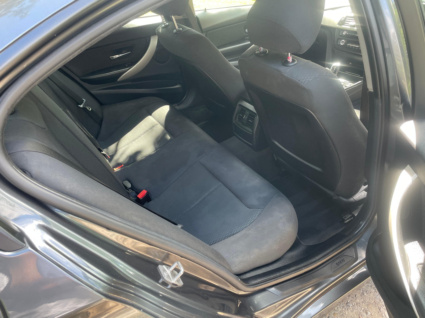BMW 3 Series, ED, 320d, Saloon - YG15LBX
