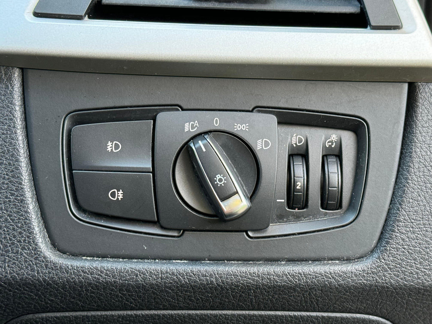 BMW 3 Series, 320d, Estate - YH62UPN