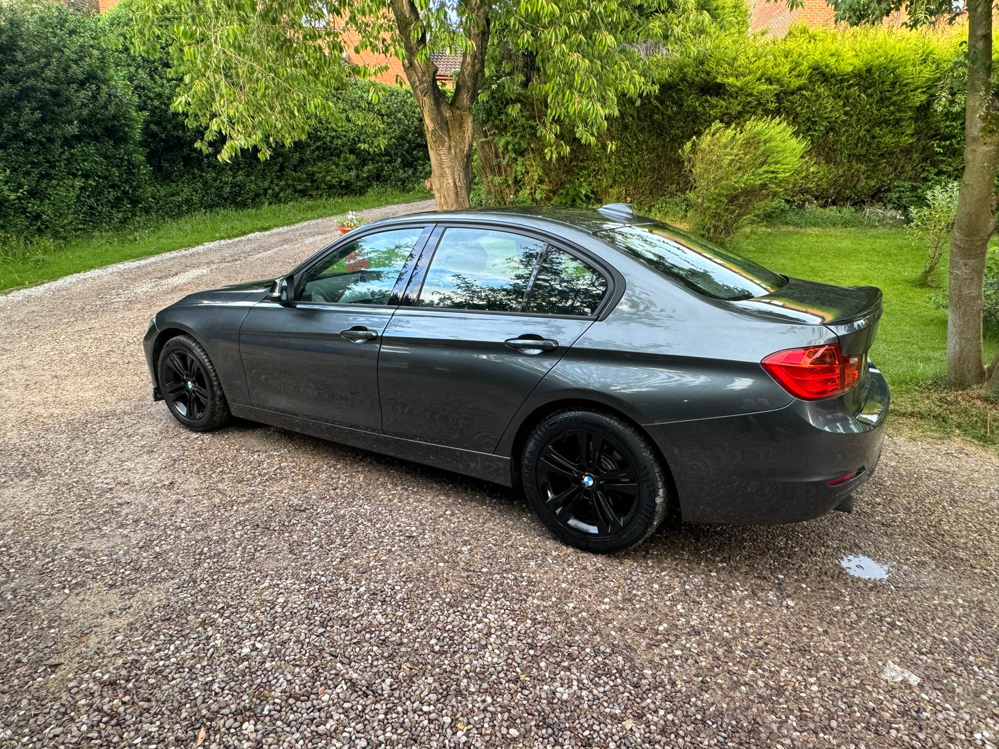 BMW 3 Series, Sport, 320d, Saloon - DN64YBV