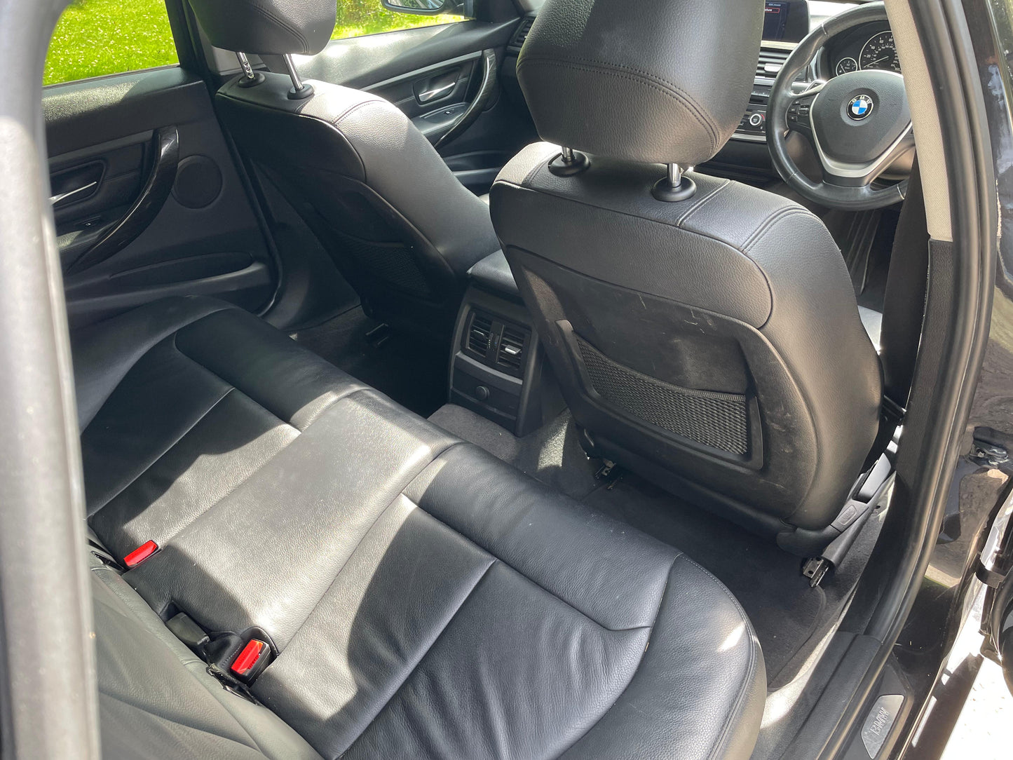 BMW 3 Series, Luxury, xDrive, 320d, Estate - YJ63EZM