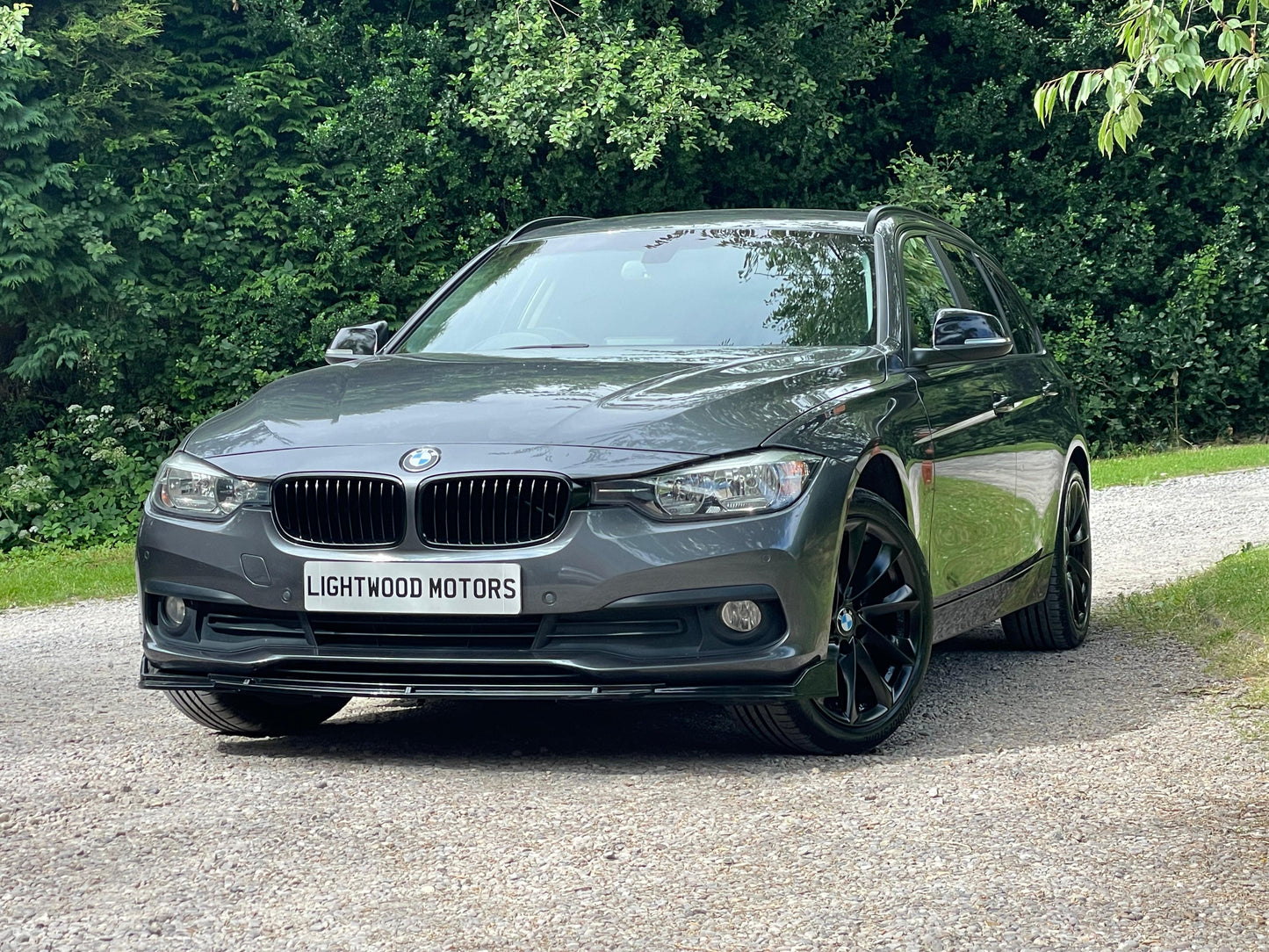 BMW 3 Series, SE, 318d, Estate - YG66SHJ
