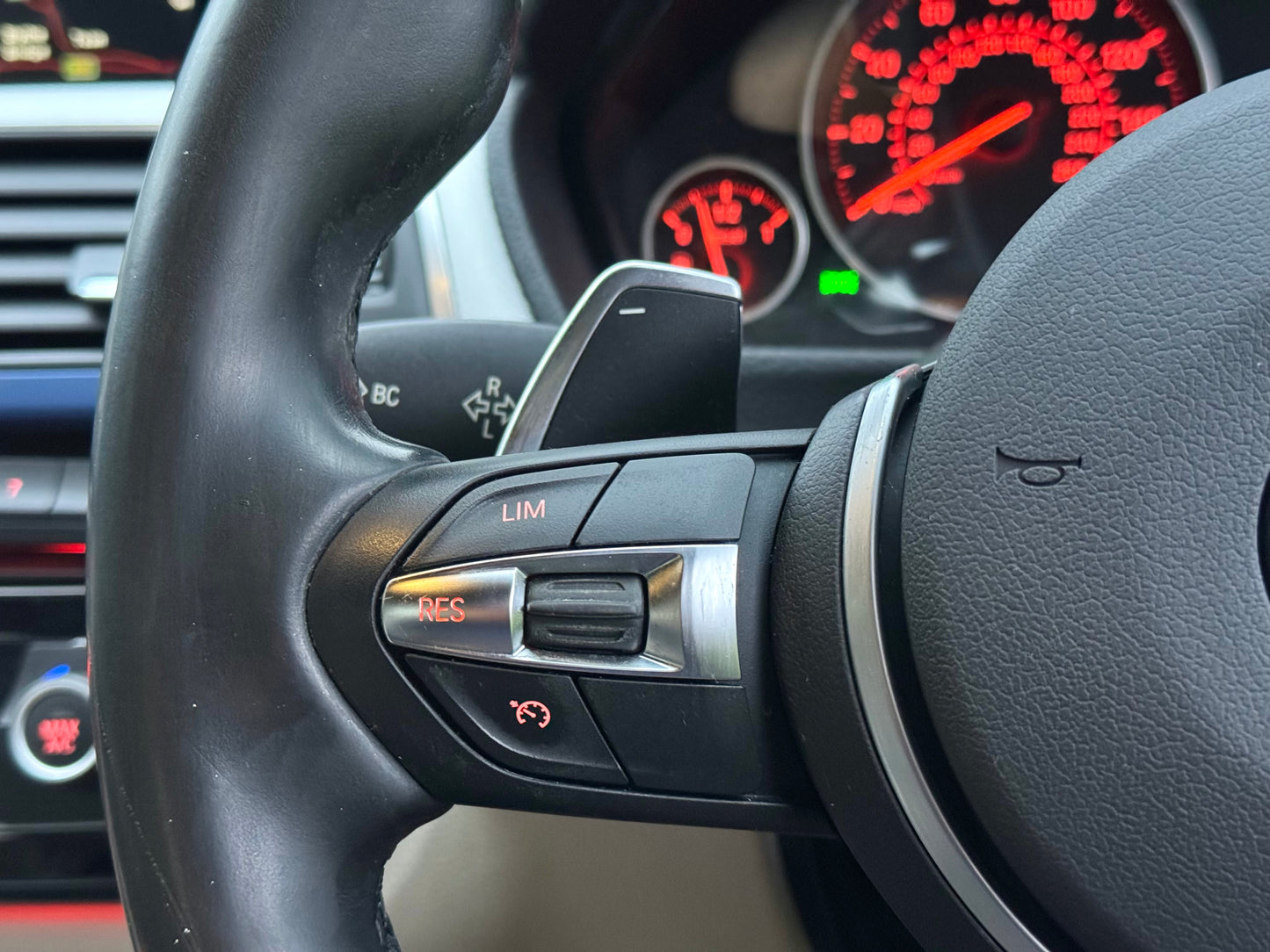 BMW 3 Series, M Sport, 330d, Individual, Saloon - WN16YVU