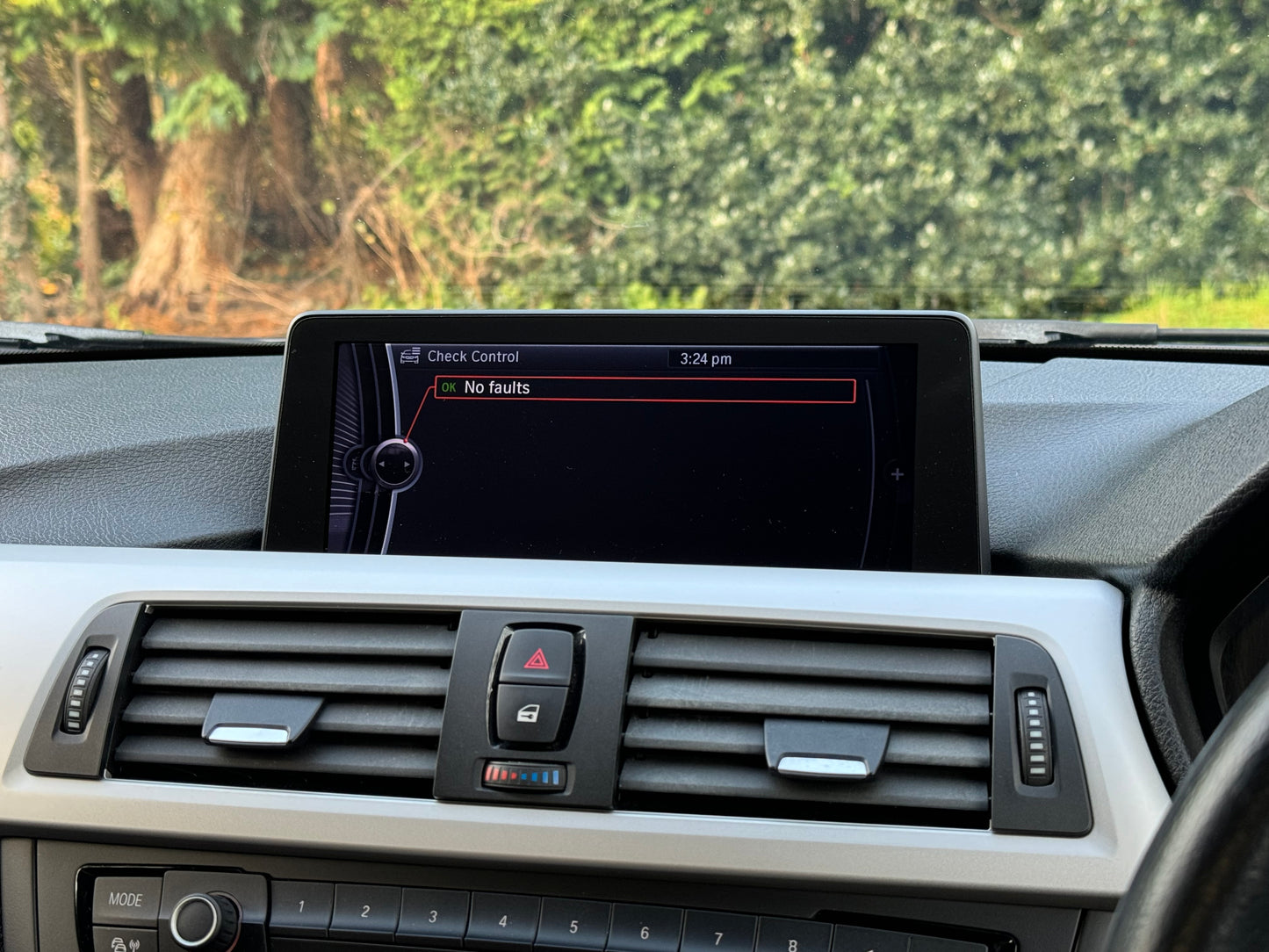 BMW 3 Series, 318d, Saloon - YC12LBF