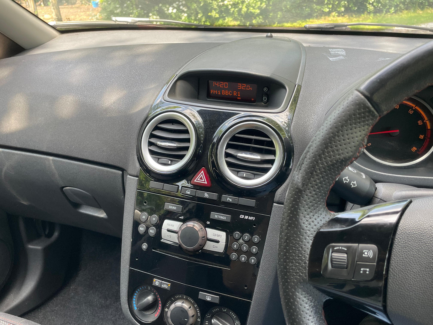 Vauxhall Corsa, SXi, Hatchback - LV11YGW