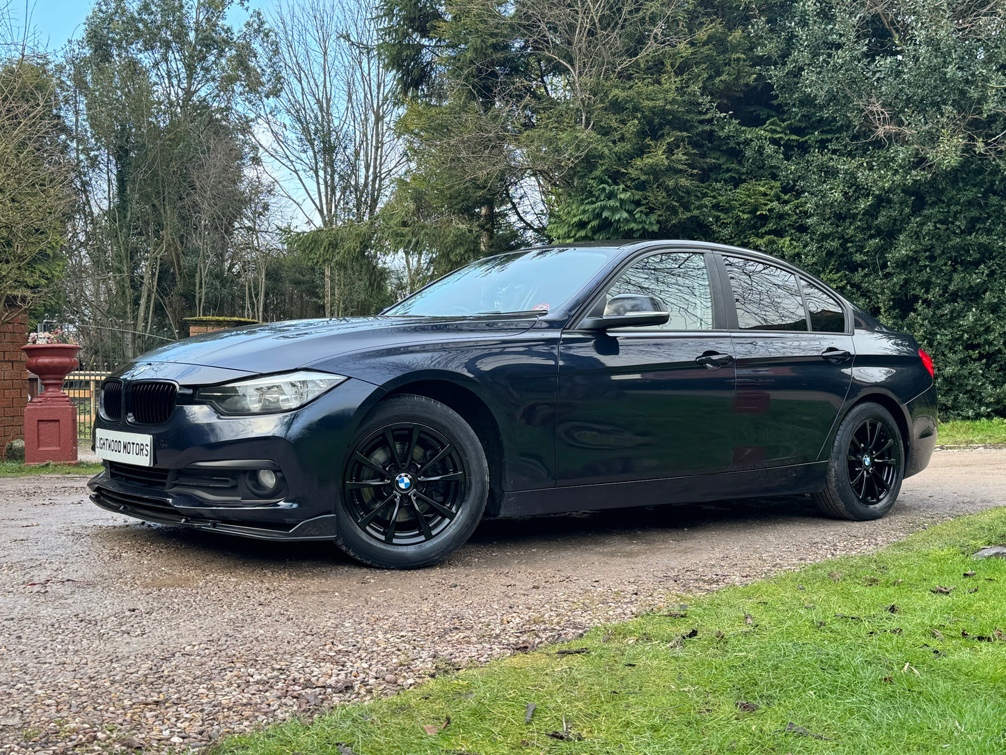 BMW 3 Series, ED, 320d, Saloon - YH65VNL