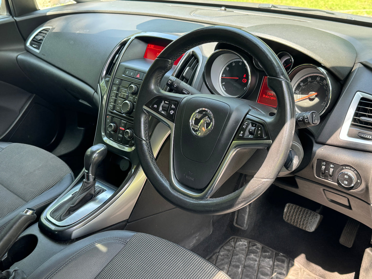 Vauxhall Astra, SE, Hatchback - LC13NBN