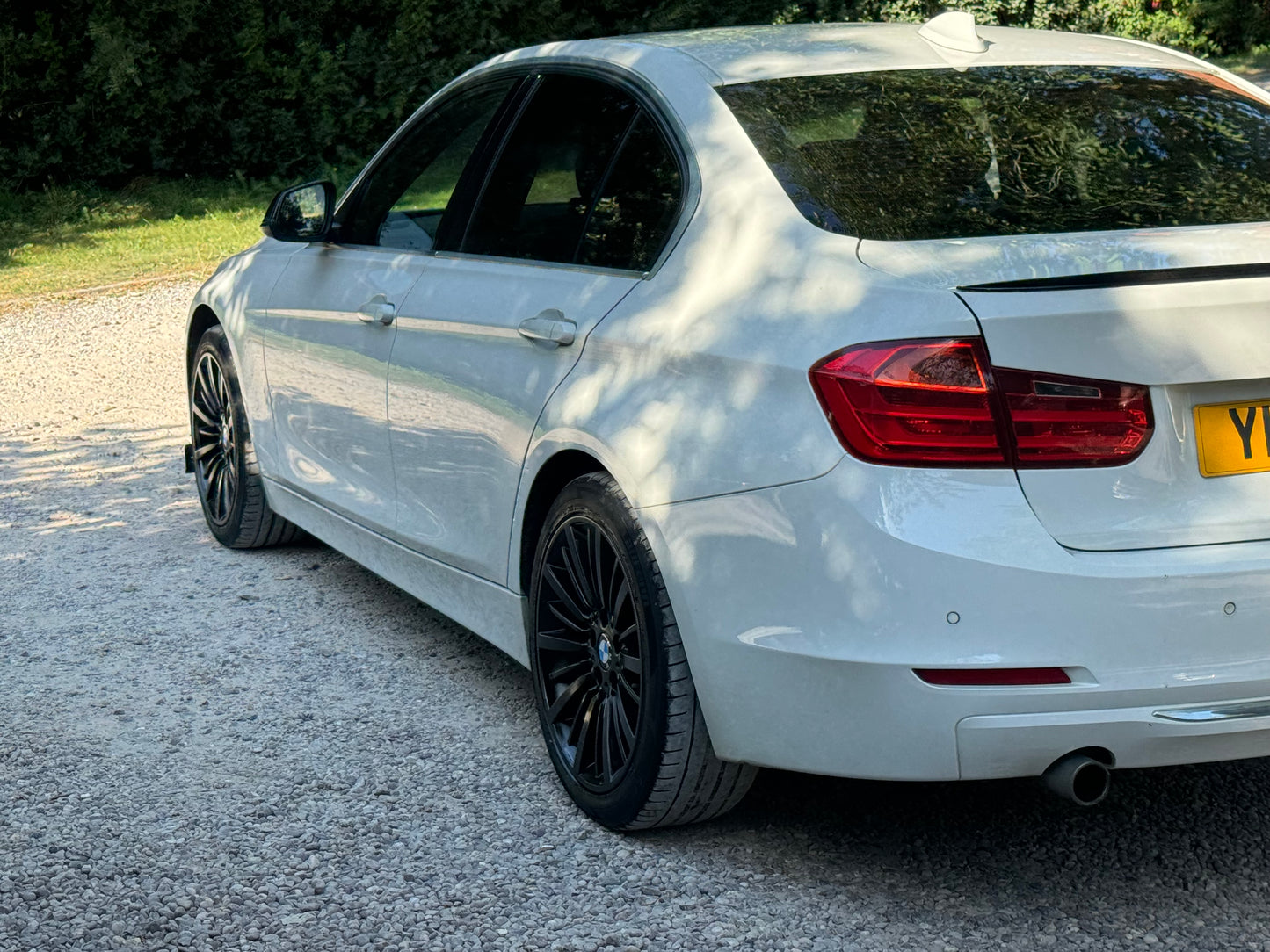 BMW 3 Series, Luxury, 320d, Saloon - YH13YNG