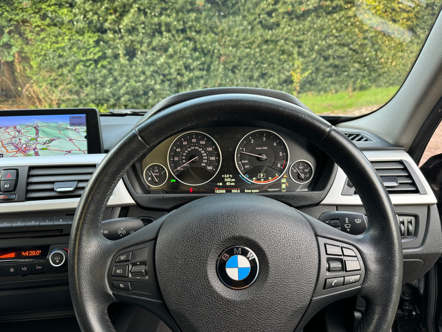 BMW 3 Series, 318d, Saloon - YC12LBF