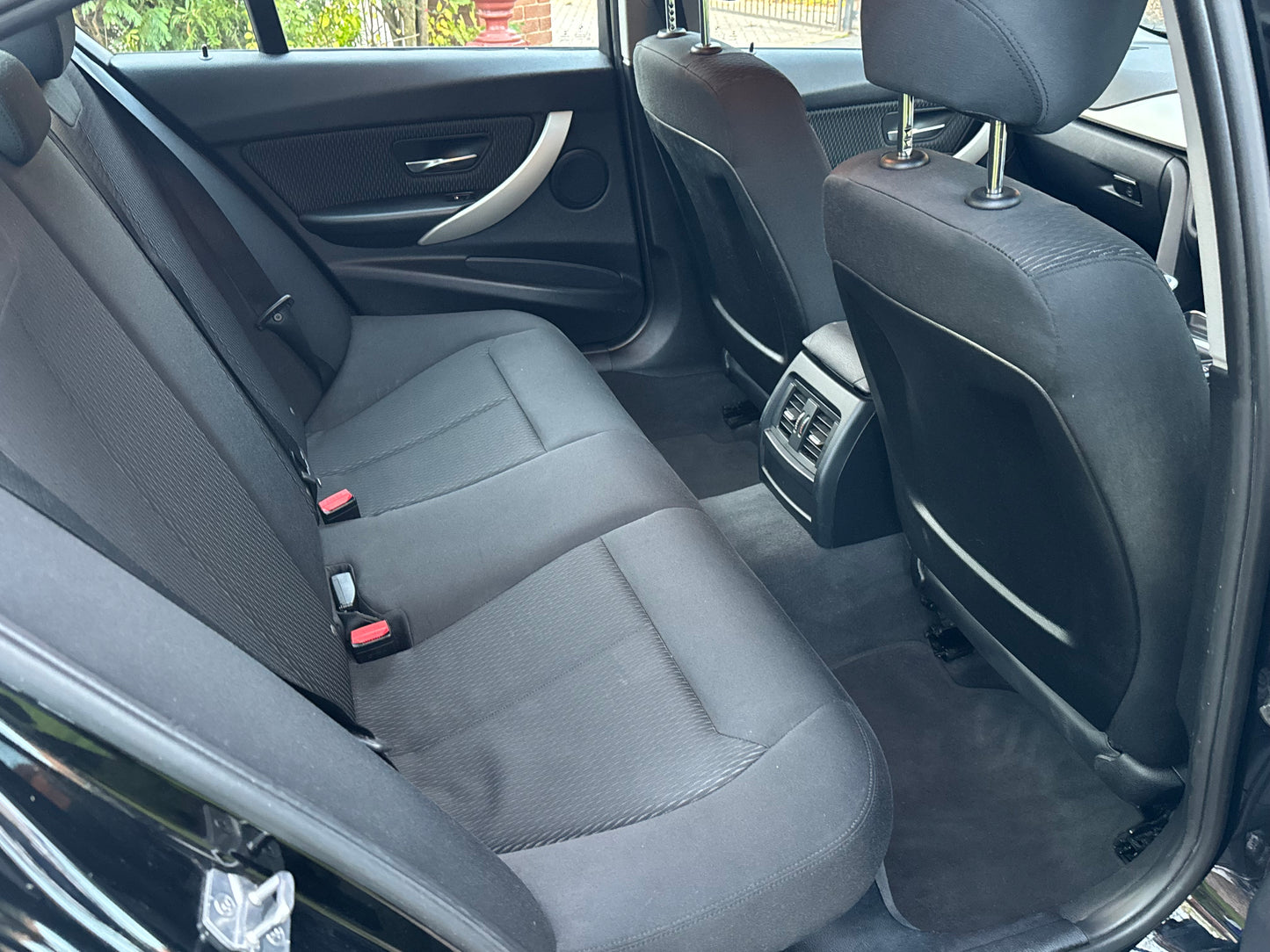 BMW 3 Series, 320d, Saloon - VU15YHG