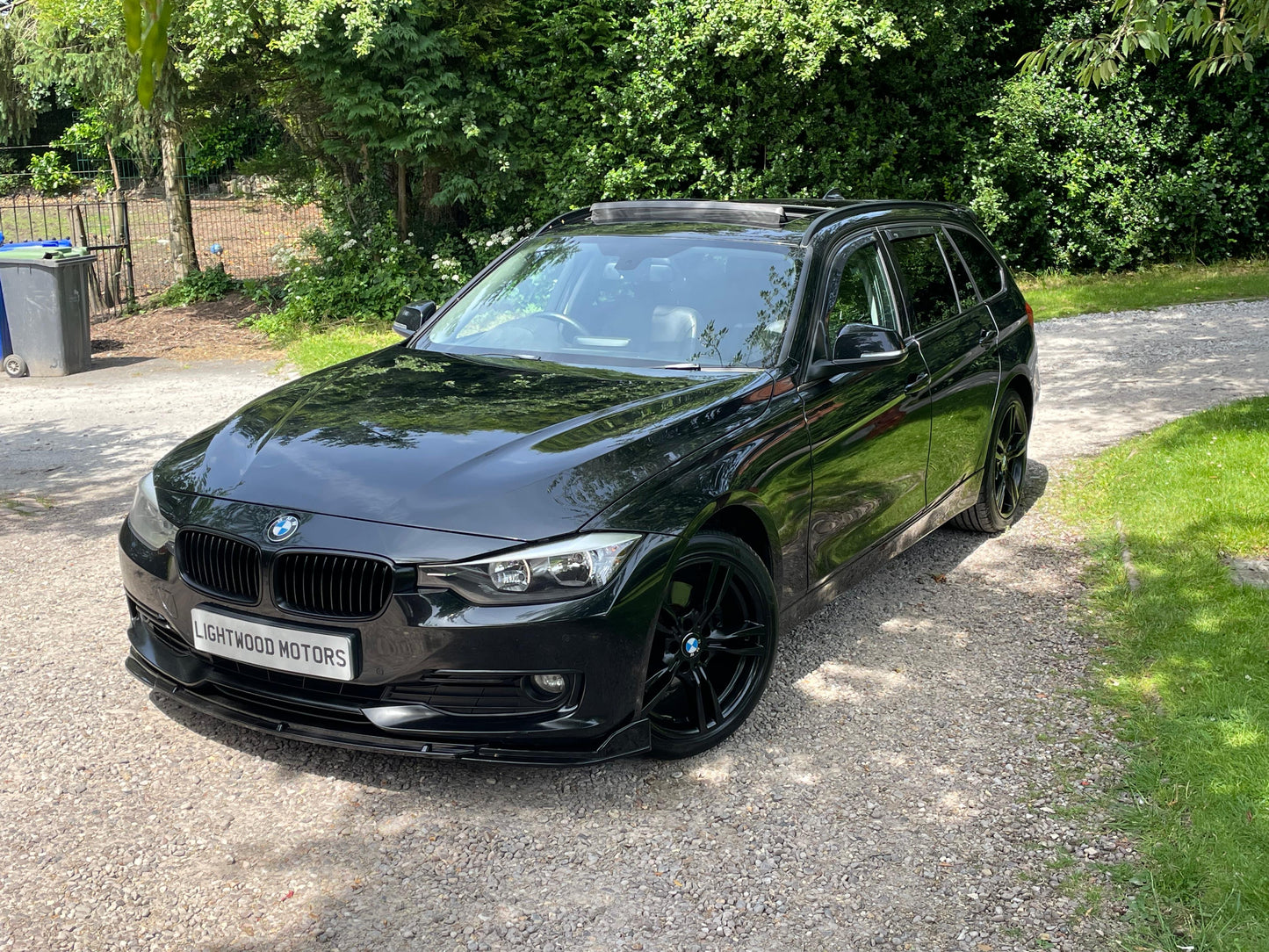 BMW 3 Series, Luxury, xDrive, 320d, Estate - YJ63EZM
