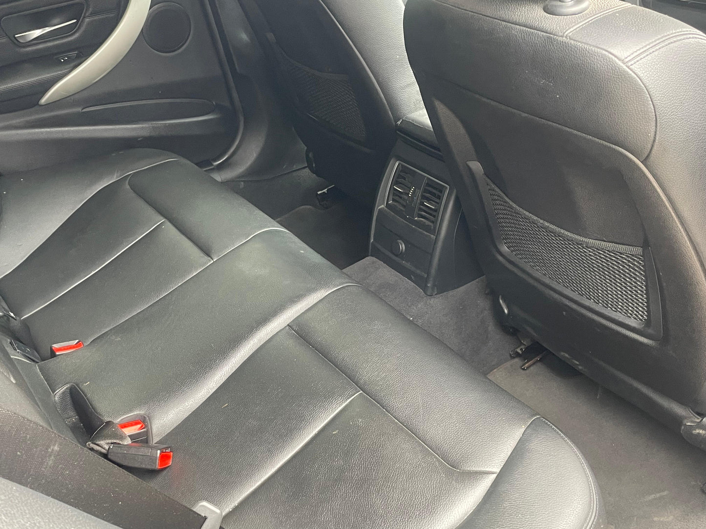 BMW 3 Series, SE, 318d, Estate - YG66SHJ