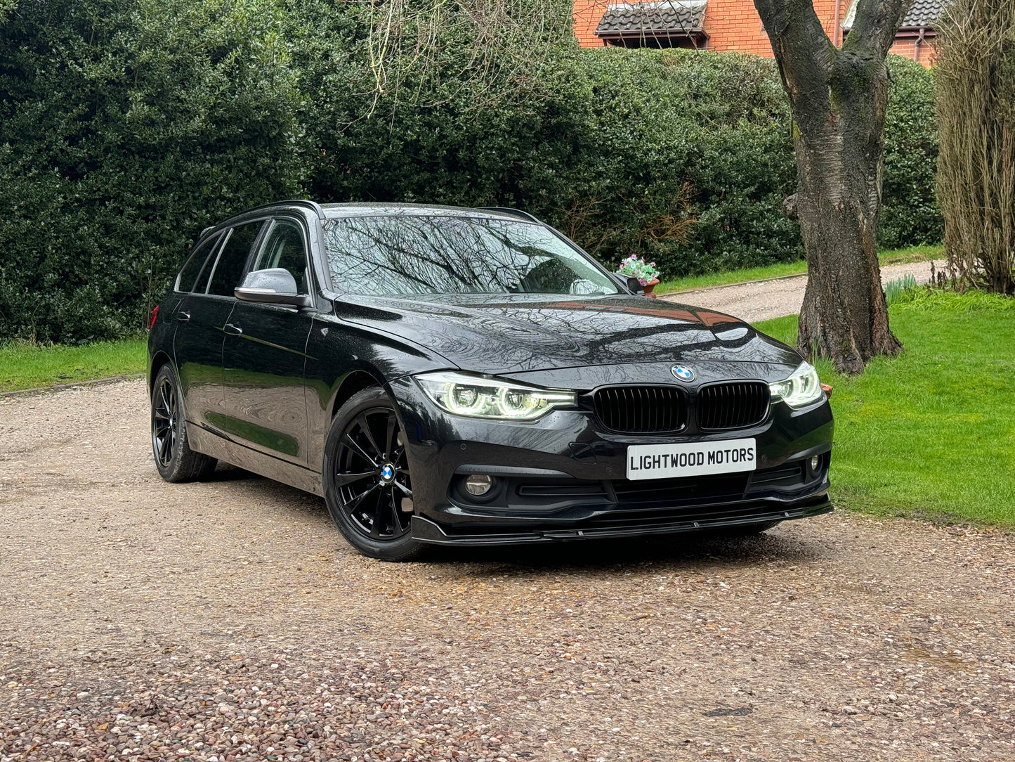 BMW 3 Series, SE, 318d, Estate - YK68NOJ