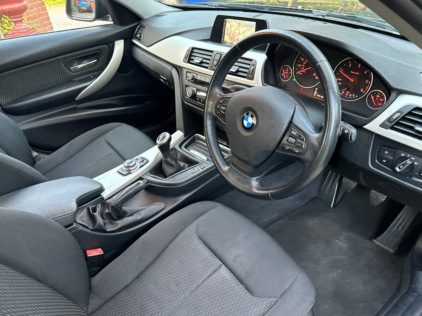 BMW 3 Series, 320d, Saloon - VU15YHG