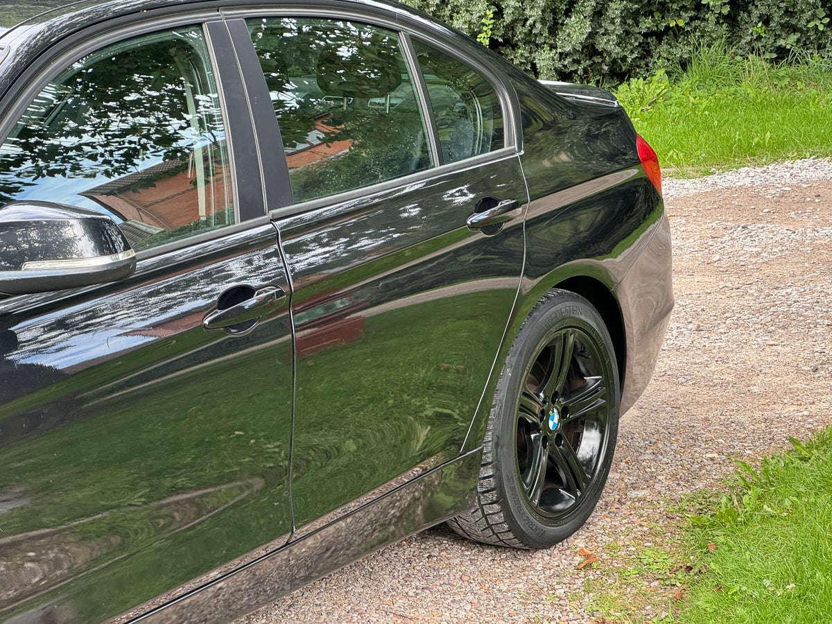 BMW 3 Series, SE, 318d, Saloon - LX13GGO