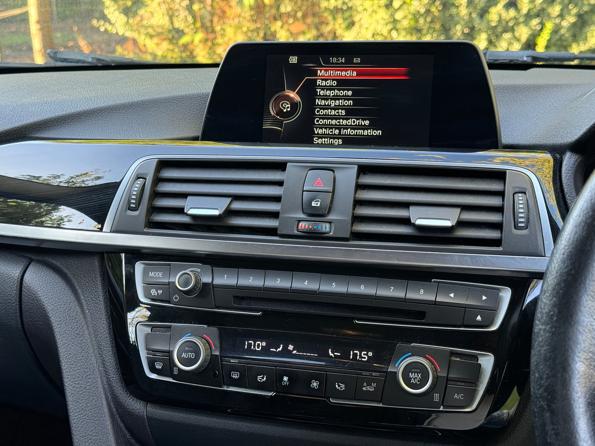 BMW 3 Series, Sport, 320d, Saloon - NG16DDO