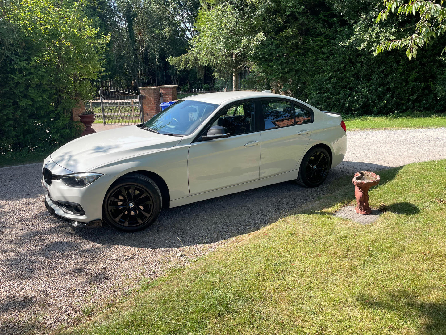 BMW 3 Series, SE, 318d, Saloon - HK65FCD