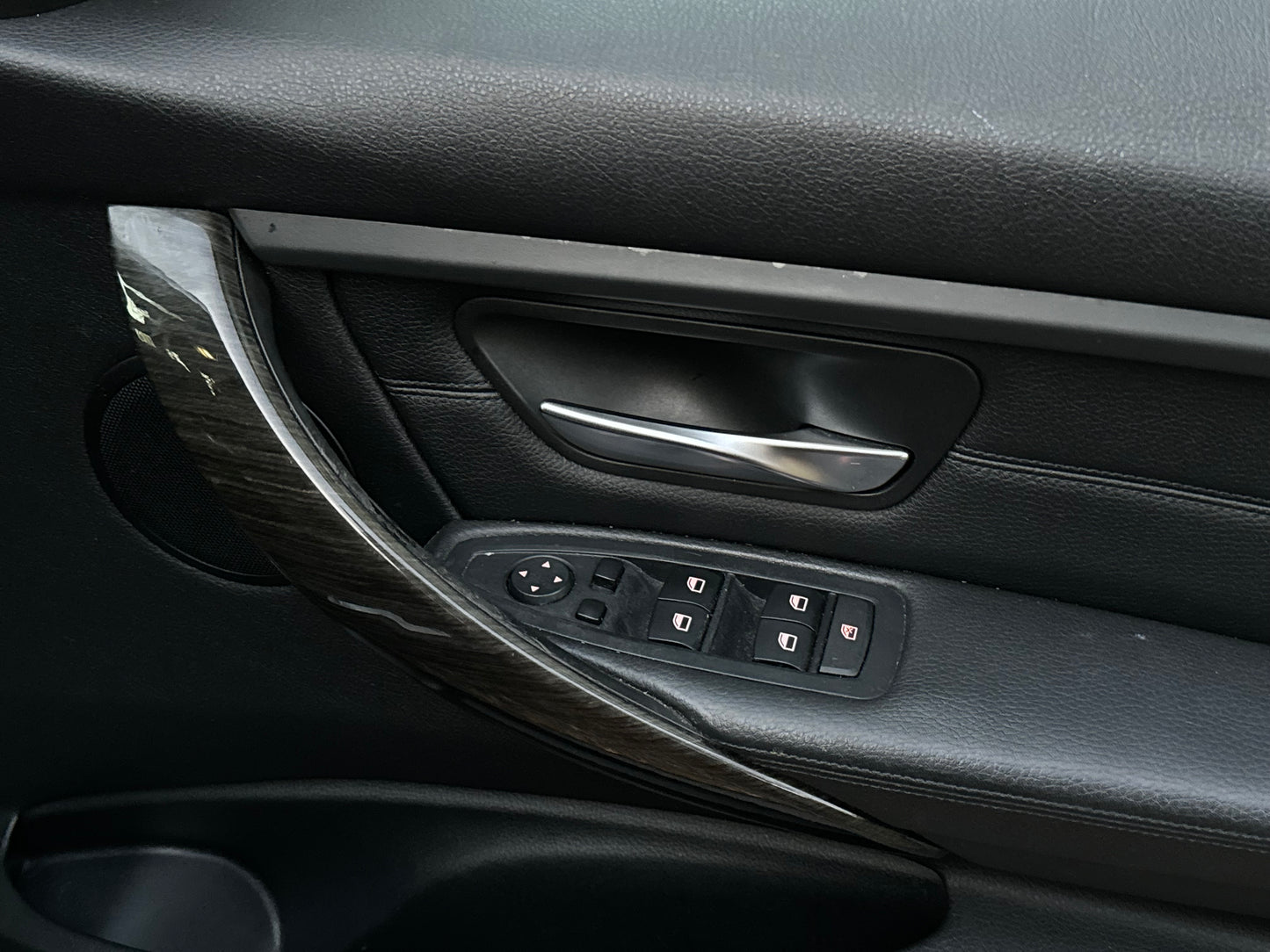 BMW 3 Series, 320d, Saloon - YE13DFF