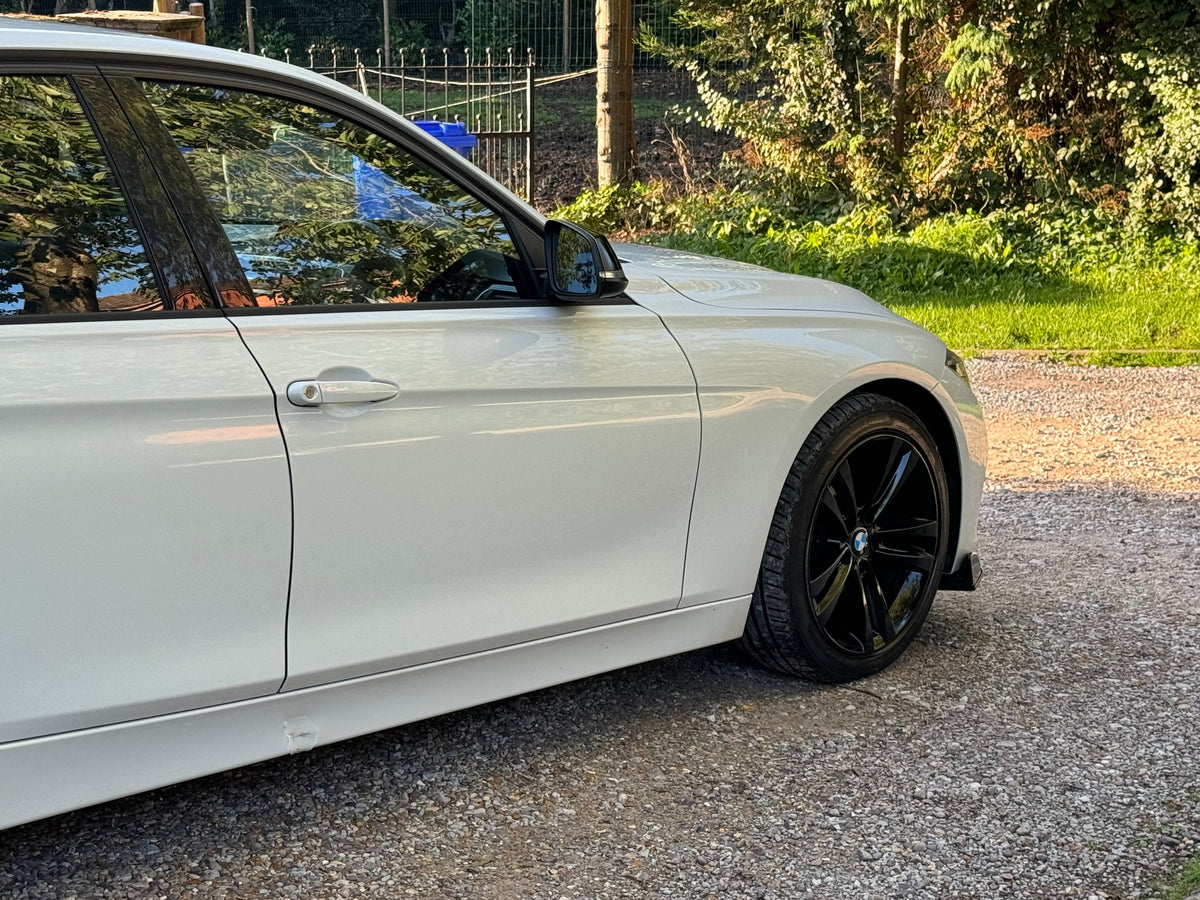 BMW 3 Series, Sport, 320d, Saloon - NG16DDO