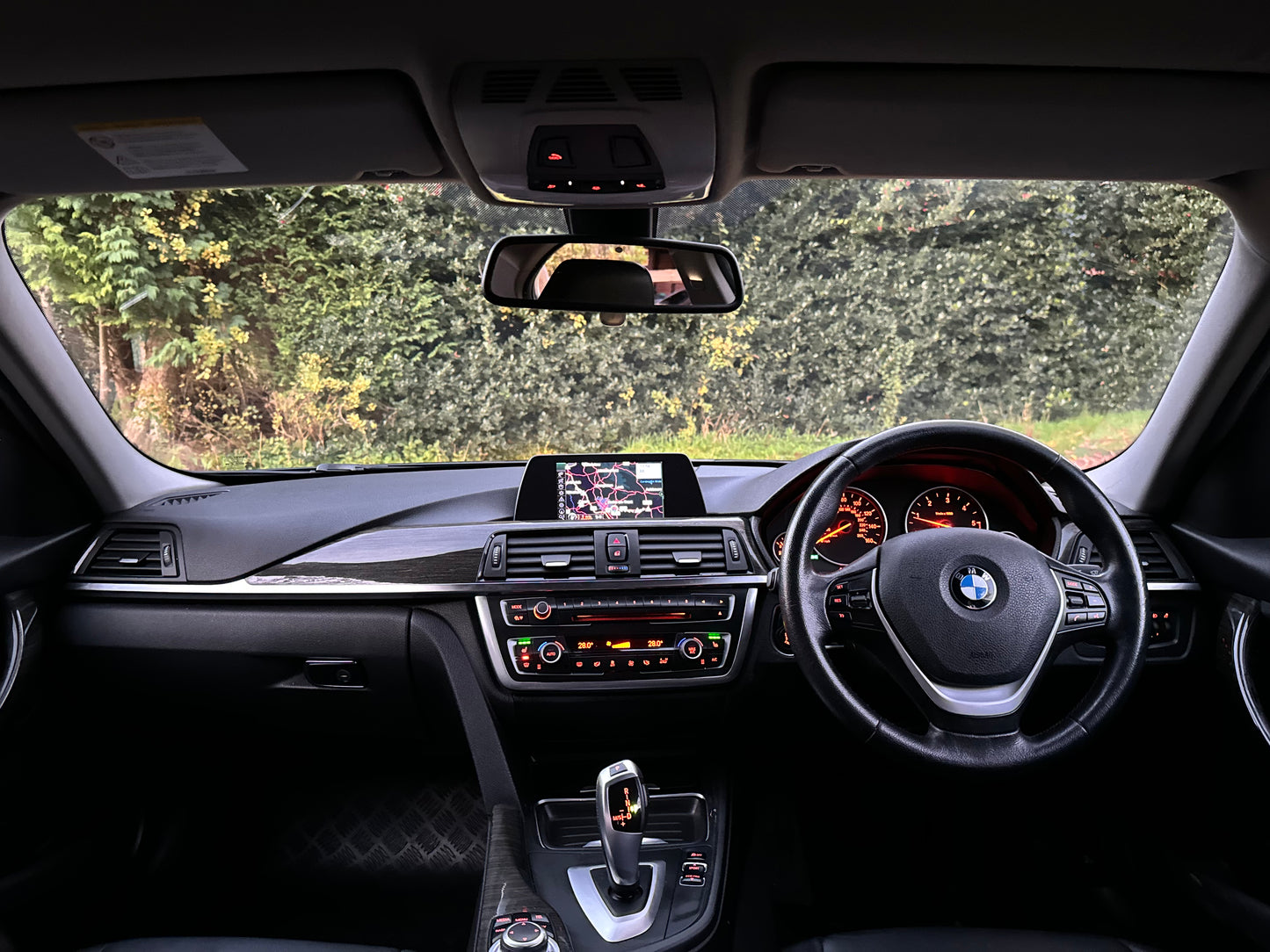 BMW 3 Series, 320d, Saloon - YE13DFF