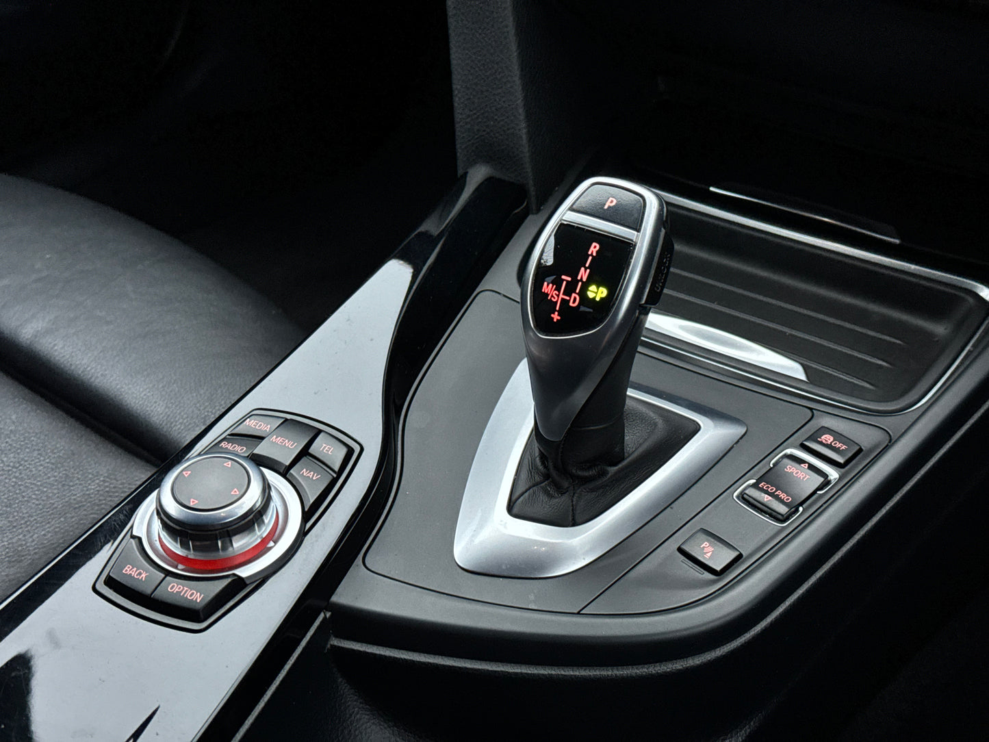 BMW 3 Series, Sport, 320d, xDrive, Saloon - YG14JZC