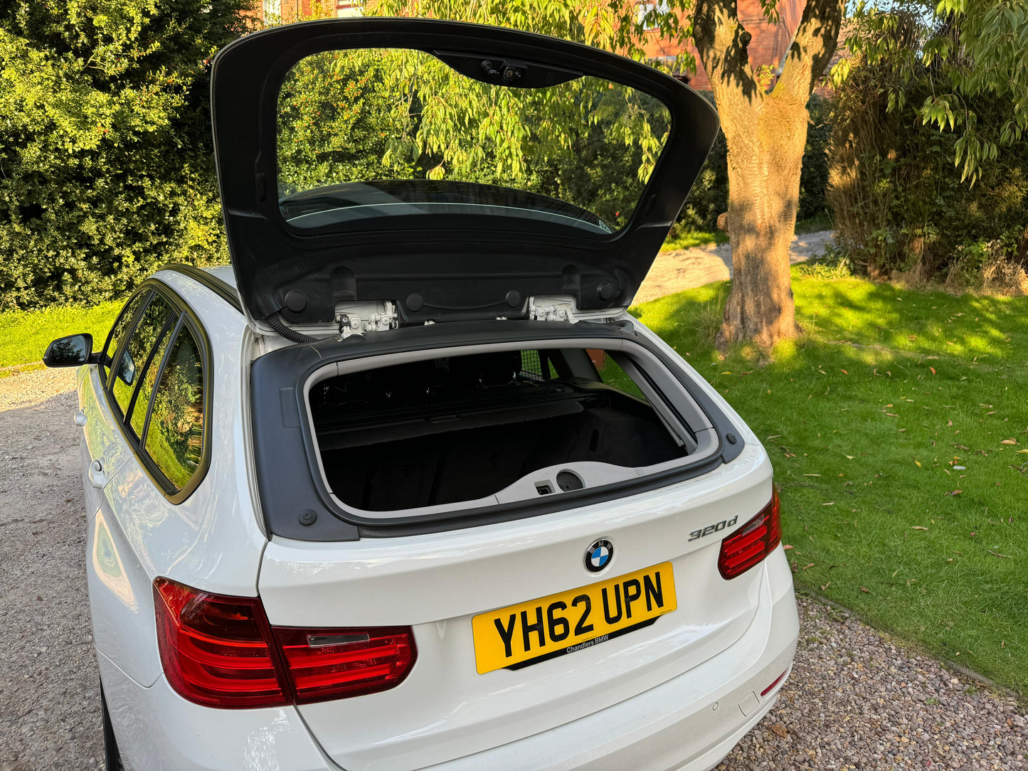 BMW 3 Series, 320d, Estate - YH62UPN