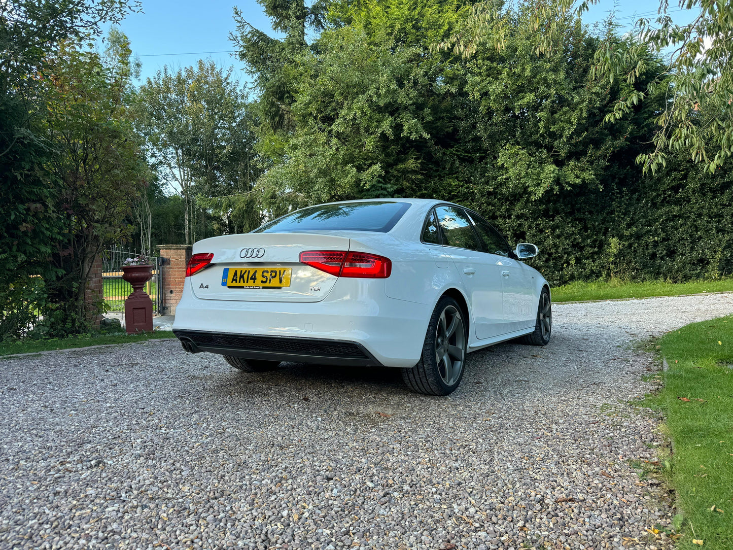 Audi A4, Black Edition, Saloon - AK14SPV