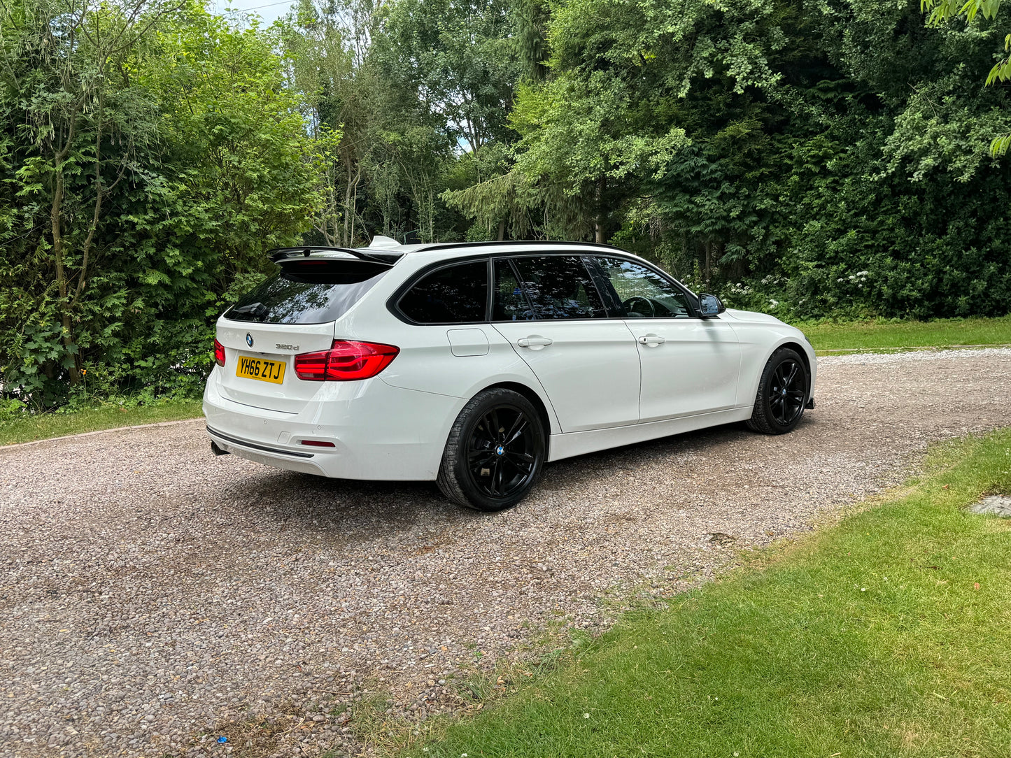 BMW 3 Series, Sport, 320d, Estate - YH66ZTJ