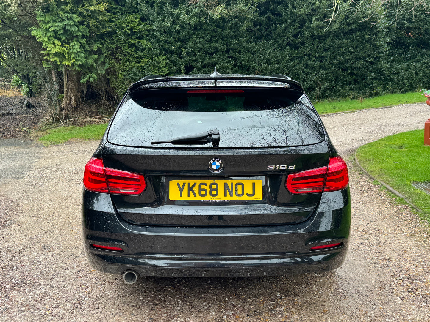 BMW 3 Series, SE, 318d, Estate - YK68NOJ