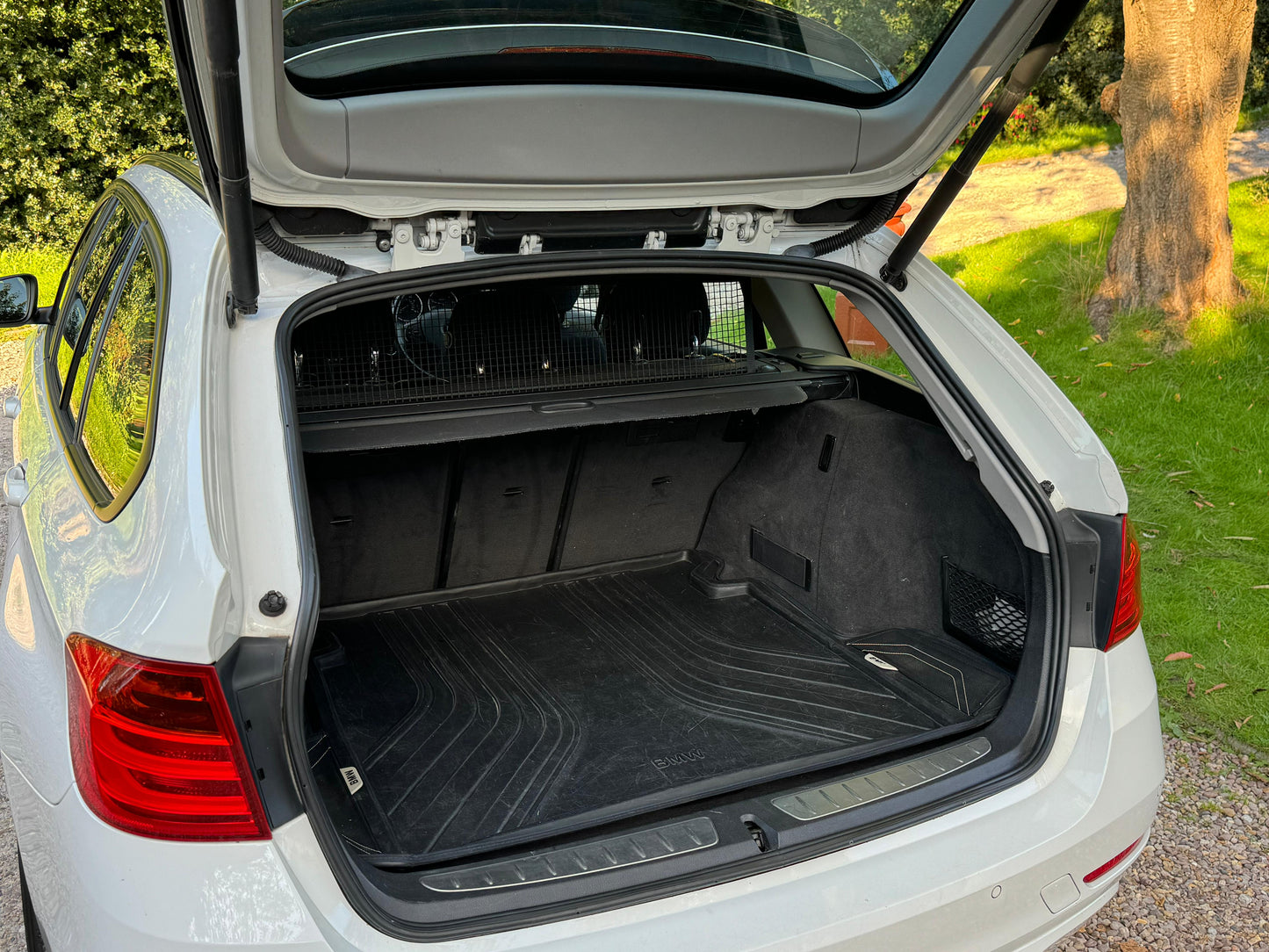 BMW 3 Series, 320d, Estate - YH62UPN